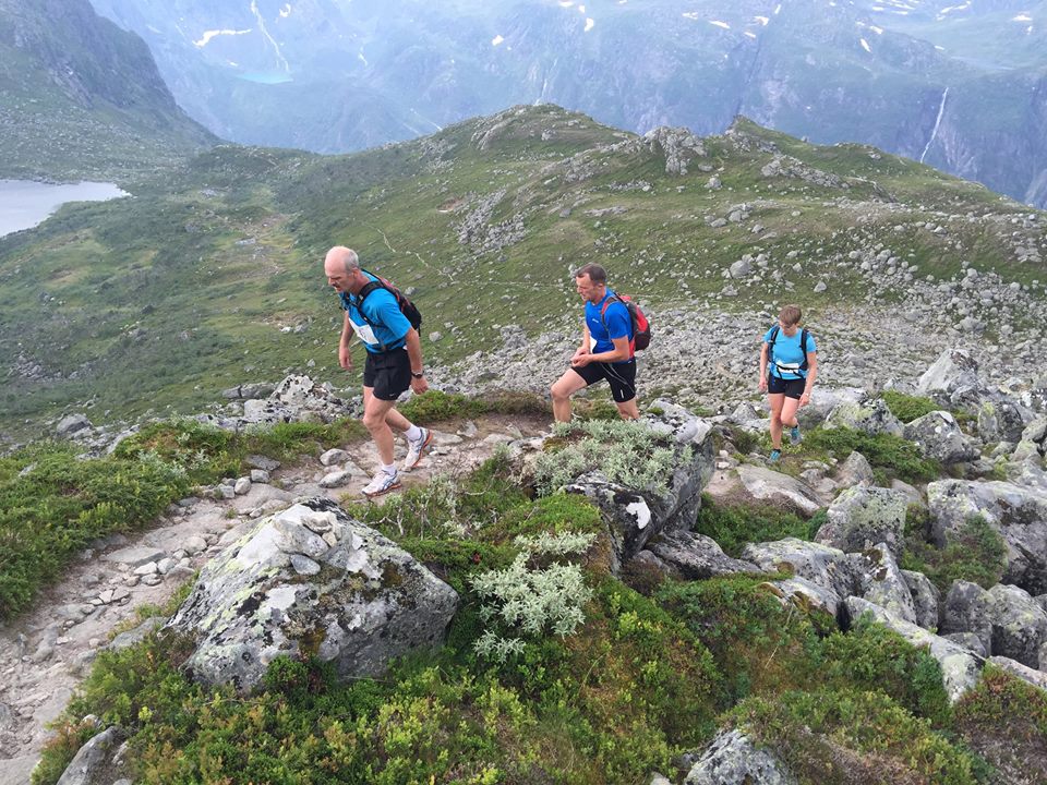 På rekke og rad , ca 8 km